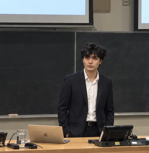Leander Guo giving a university guest lecture on medical knowledge infrastructure